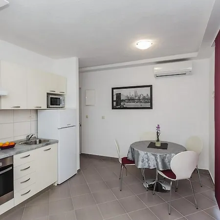 With A Parking Space Mastrinka, Ciovo - 22976 Trogir