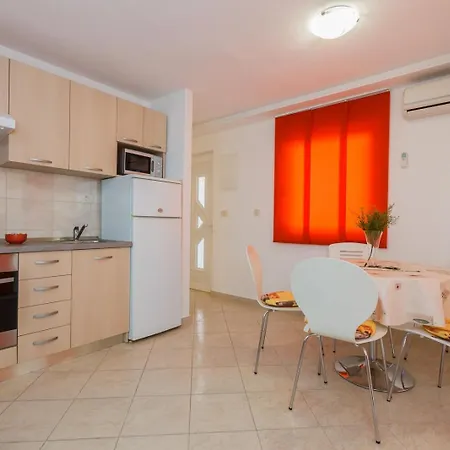 With A Parking Space Mastrinka, Ciovo - 22976 Trogir