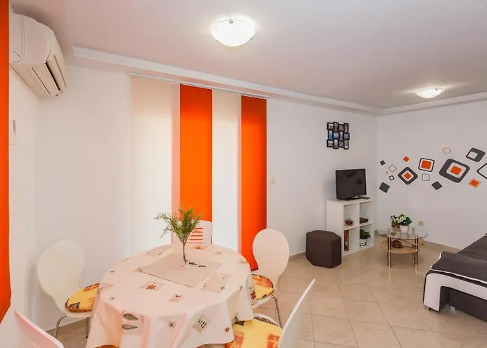公寓 By The Sea Mastrinka, Ciovo - 22976